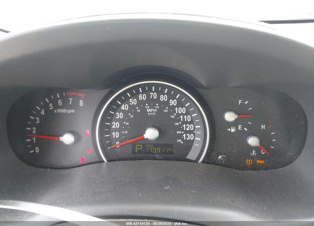 2011 KIA SEDONA EX VIN: KNDMH4C78B6382904