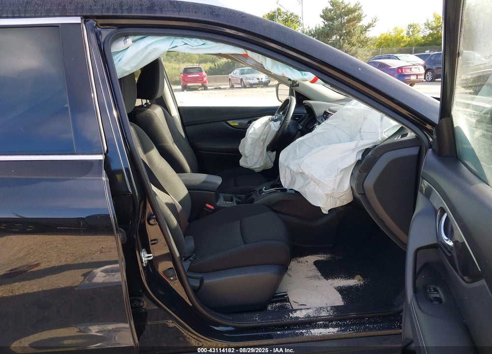 2019 NISSAN ROGUE VIN: KNMAT2MV9KP546075