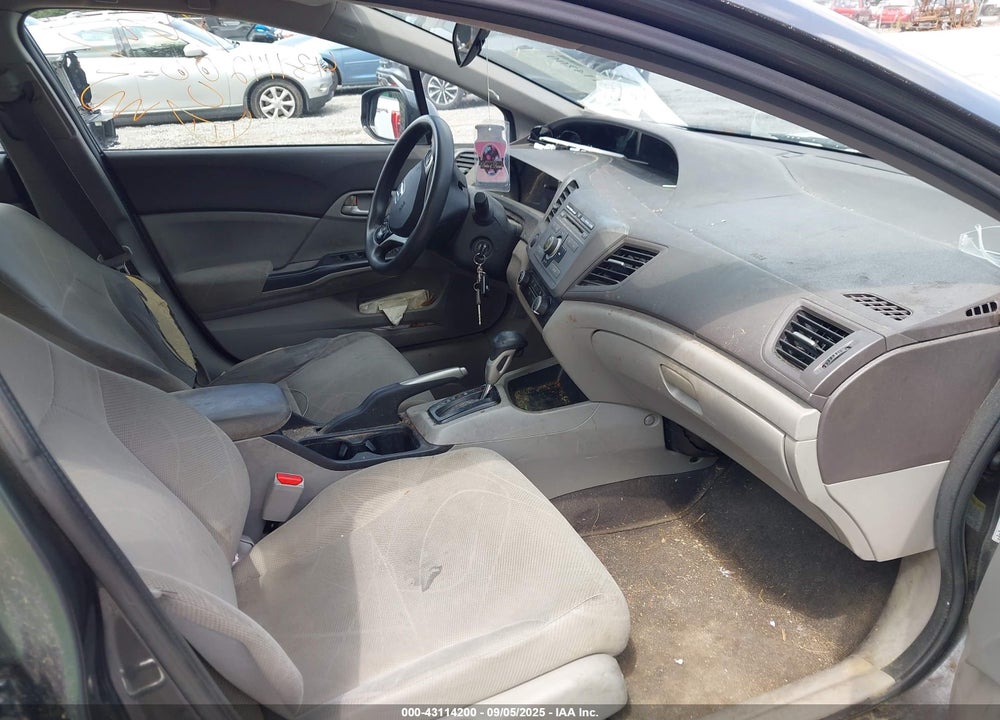 2012 HONDA CIVIC VIN: 2HGFB2F58CH565195