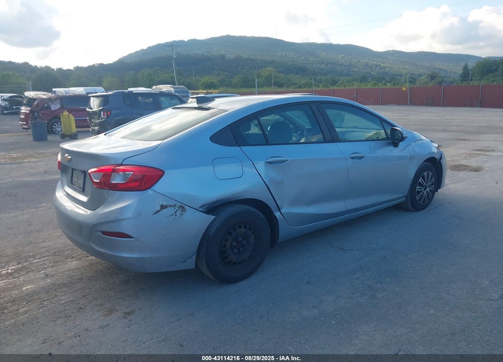 2017 CHEVROLET CRUZE VIN: 1G1BC5SM8H7170616