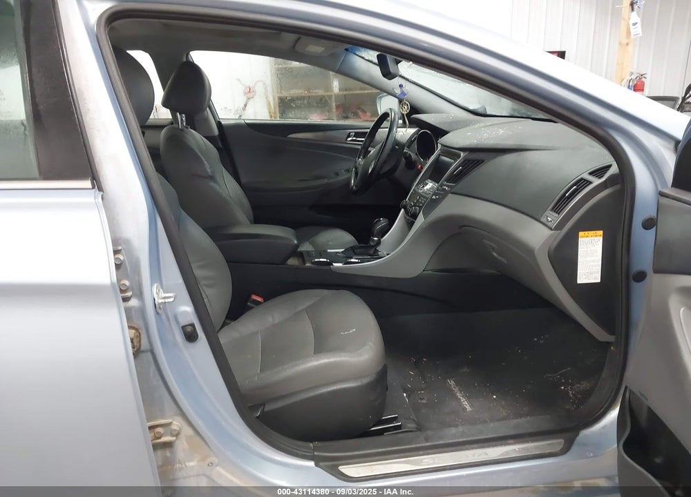 2014 HYUNDAI SONATA HYBRID VIN: KMHEC4A41EA106072