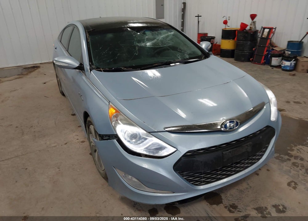 2014 HYUNDAI SONATA HYBRID VIN: KMHEC4A41EA106072