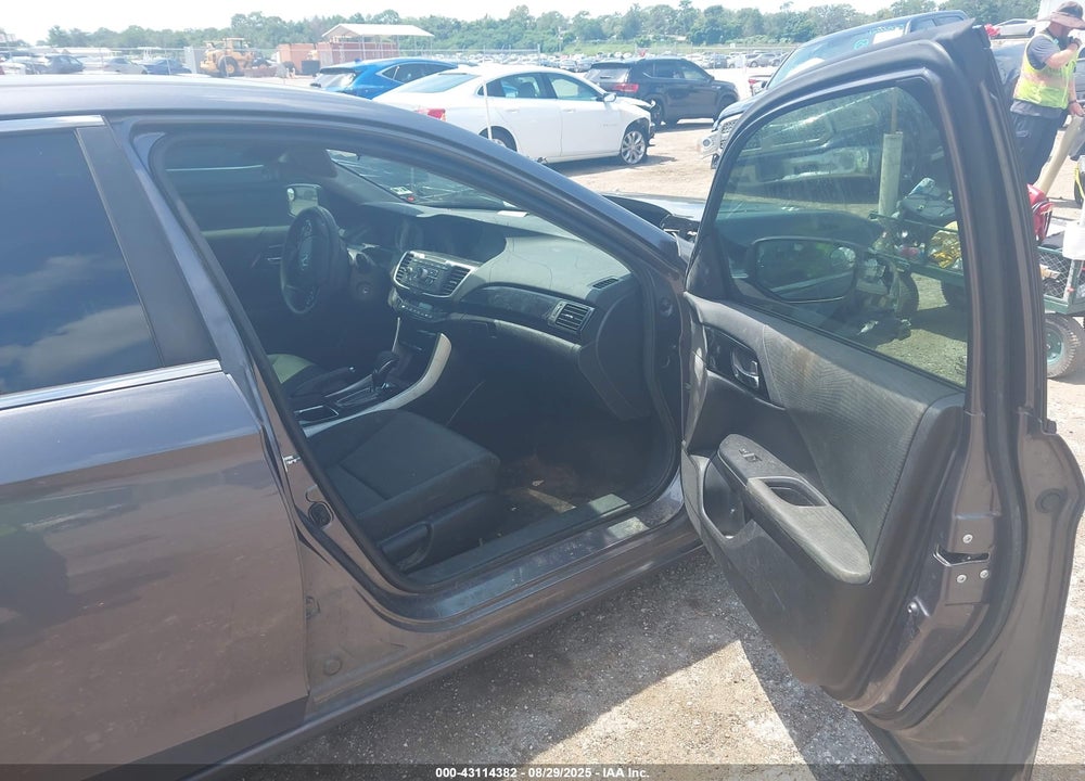 2017 HONDA ACCORD VIN: 1HGCR2F34HA289391