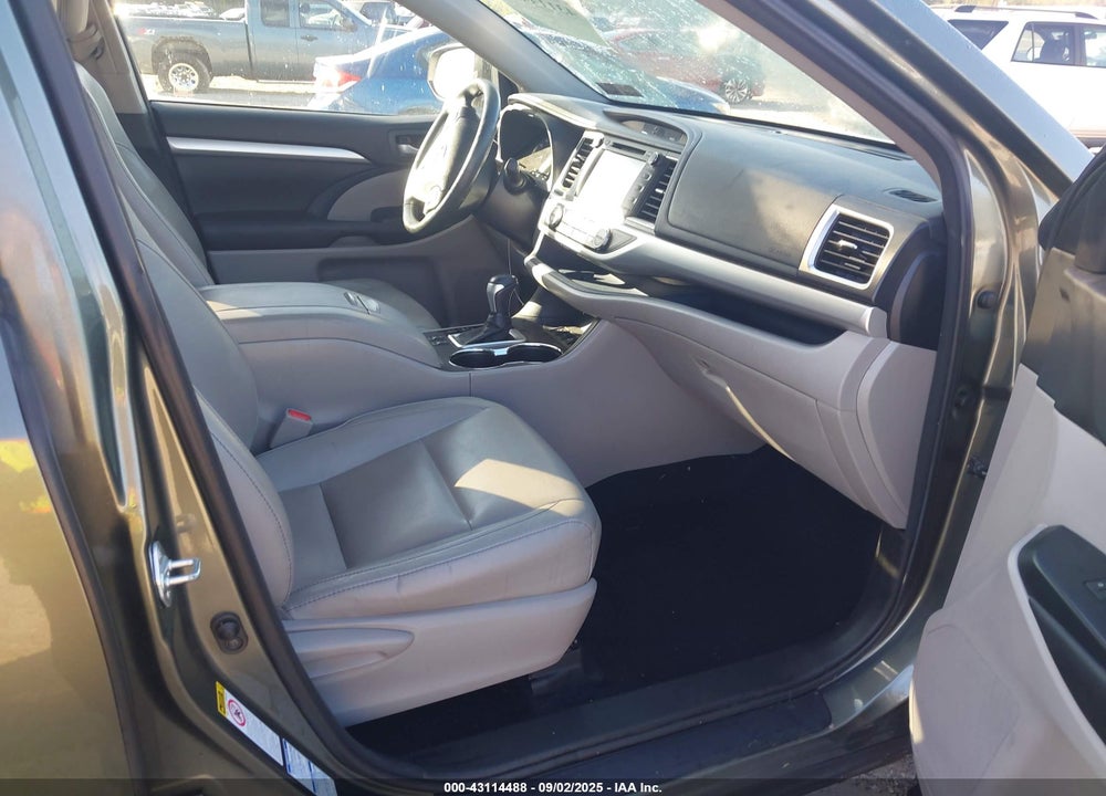 2016 TOYOTA HIGHLANDER VIN: 5TDJKRFH1GS346291