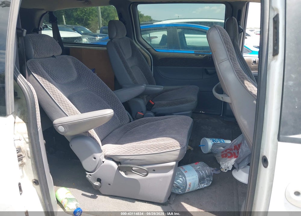1999 DODGE GRAND CARAVAN SE VIN: 2B4GP44G1XR238901