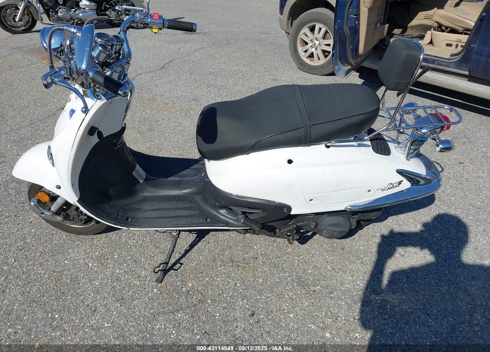 2024 TAIZHOU ZHOUGNENG ZN50QT VIN: L5YTCKPJ0R1107998