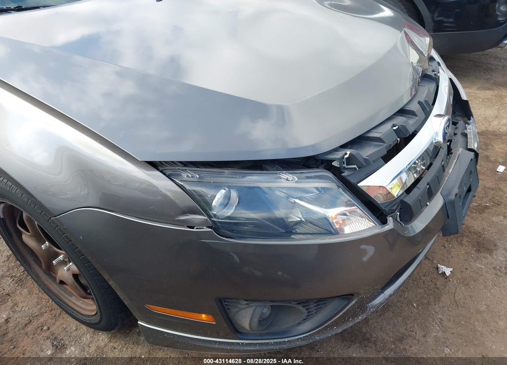 2011 FORD FUSION VIN: 3FAHP0HA1BR236676
