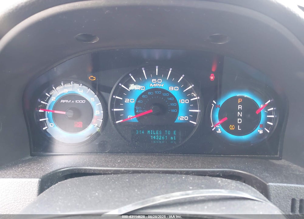 2011 FORD FUSION VIN: 3FAHP0HA1BR236676