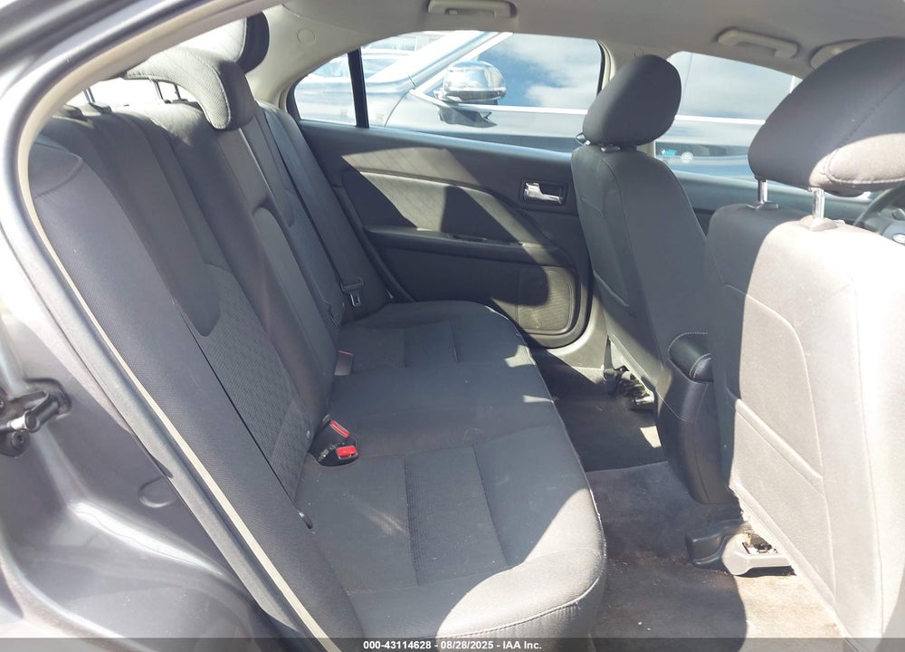 2011 FORD FUSION VIN: 3FAHP0HA1BR236676