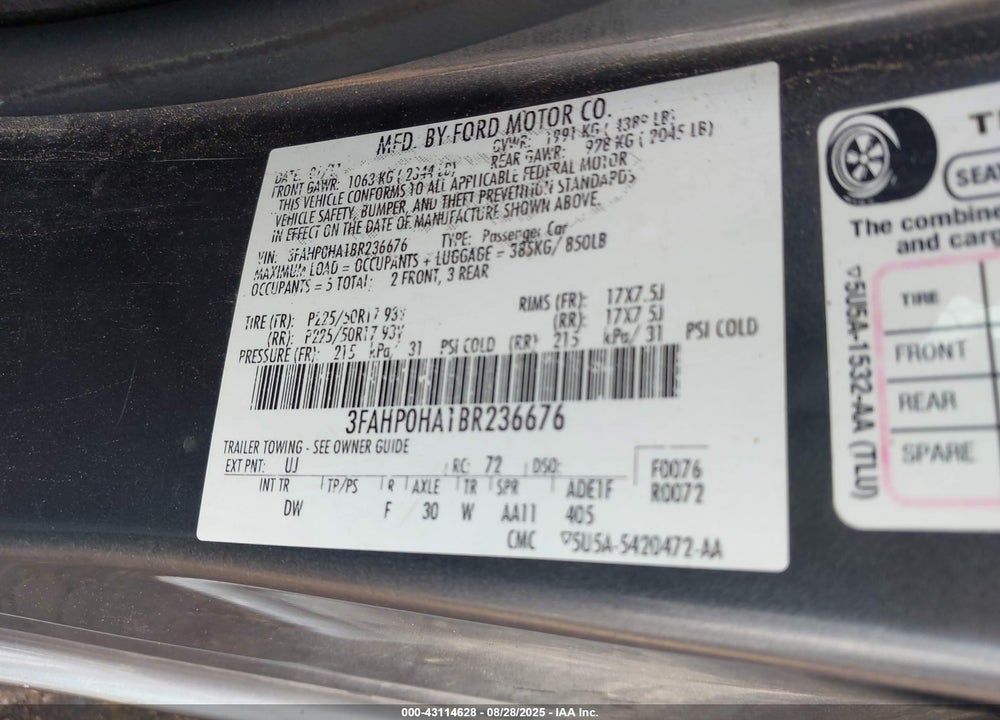 2011 FORD FUSION VIN: 3FAHP0HA1BR236676