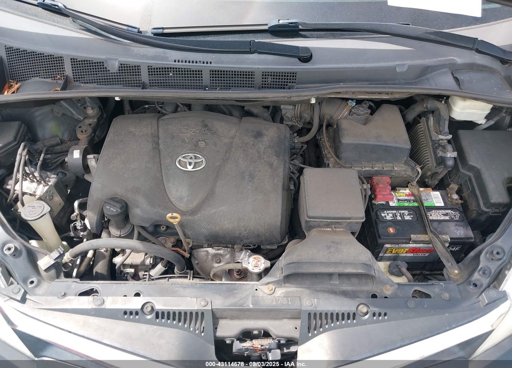 2019 TOYOTA SIENNA LE 8 PASSENGER VIN: 5TDKZ3DC5KS016148