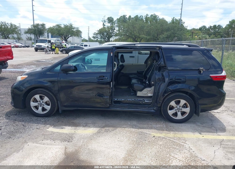 2019 TOYOTA SIENNA LE 8 PASSENGER VIN: 5TDKZ3DC5KS016148