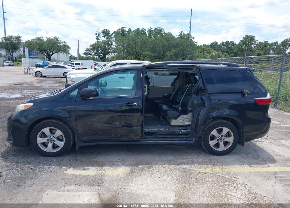 2019 TOYOTA SIENNA LE 8 PASSENGER VIN: 5TDKZ3DC5KS016148