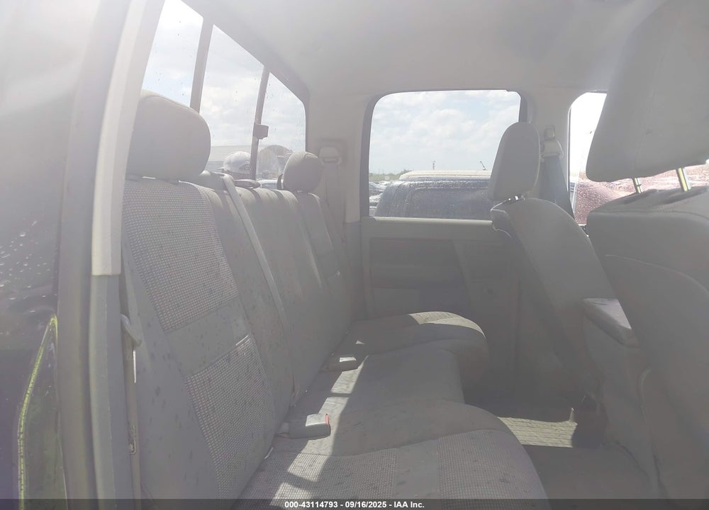 2007 DODGE RAM 1500 VIN: 1D7HU18P17S225661