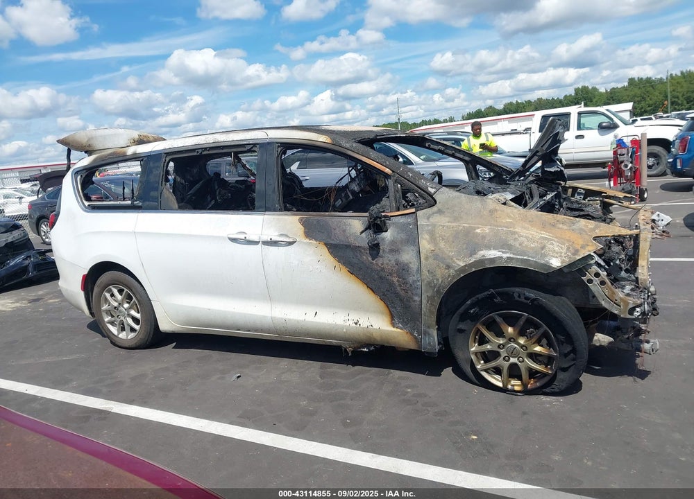 2022 CHRYSLER VOYAGER VIN: 2C4RC1CGXNR218618