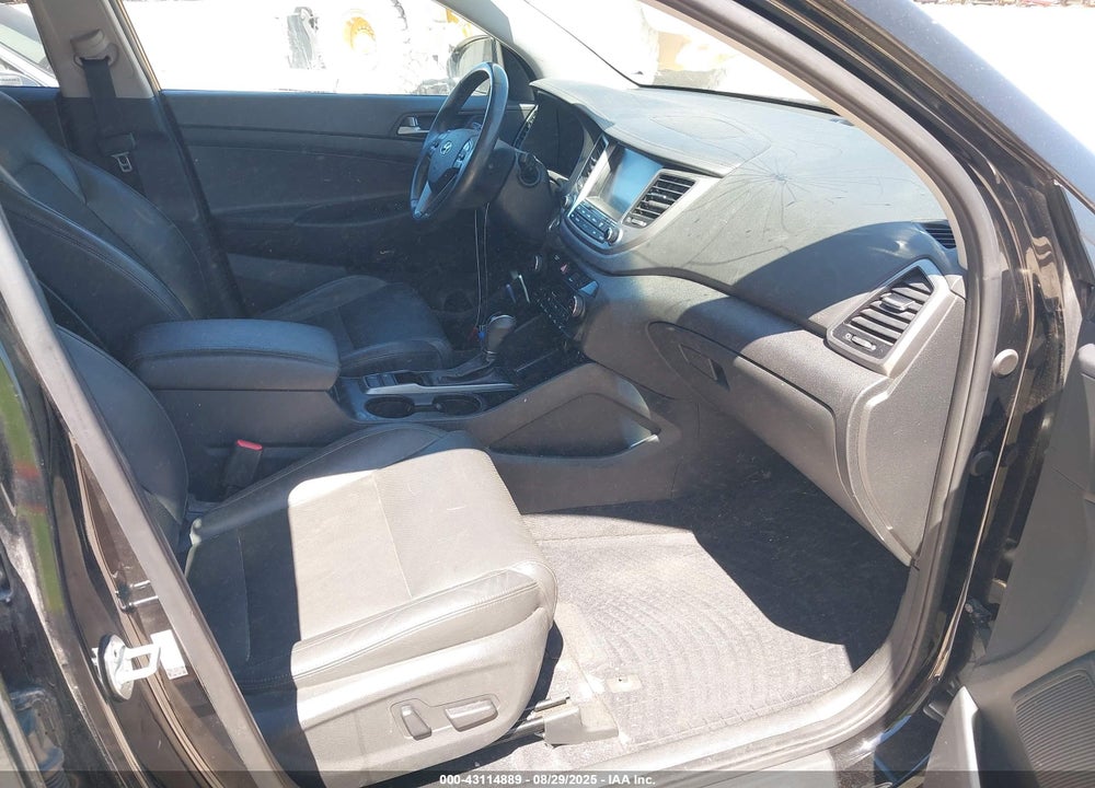2017 HYUNDAI TUCSON VIN: KM8J33A20HU408723