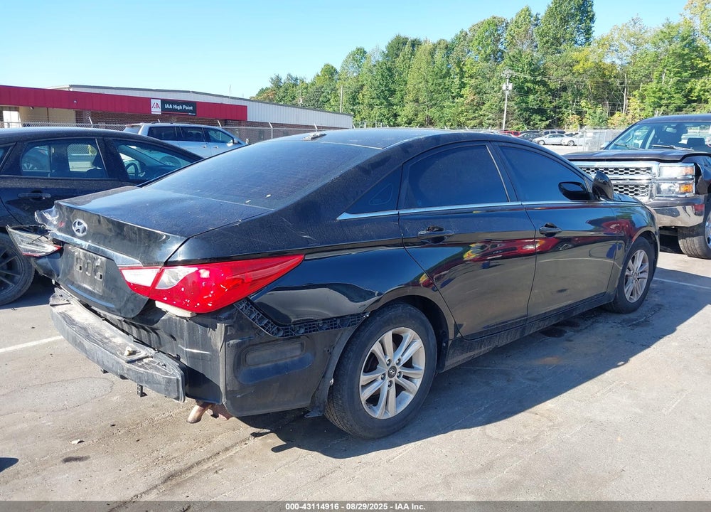 2013 HYUNDAI SONATA GLS VIN: 5NPEB4AC3DH517866