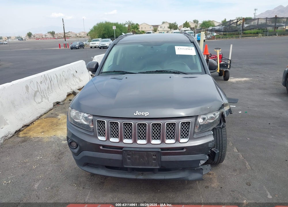 2016 JEEP COMPASS VIN: 1C4NJCEA1GD666311