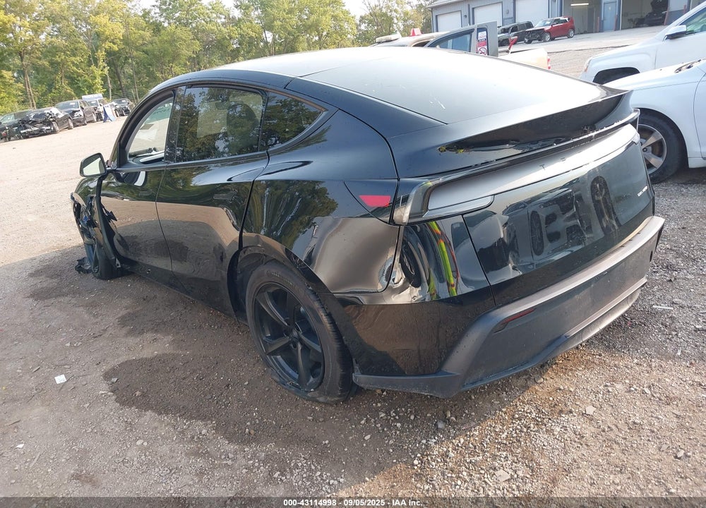 2026 TESLA MODEL Y LONG RANGE DUAL MOTOR ALL-WHEEL DRIVE/LONG RANGE LAUNCH SERIES VIN: 7SAYGDEEXTF372318