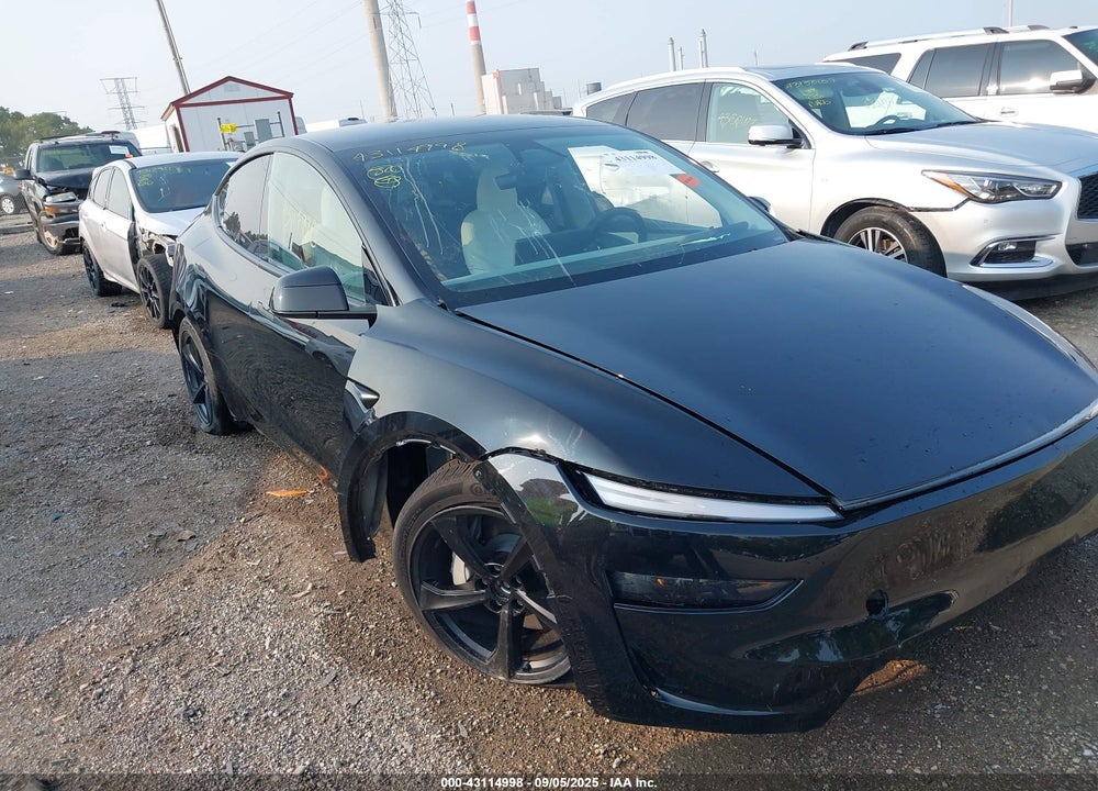 2026 TESLA MODEL Y LONG RANGE DUAL MOTOR ALL-WHEEL DRIVE/LONG RANGE LAUNCH SERIES VIN: 7SAYGDEEXTF372318