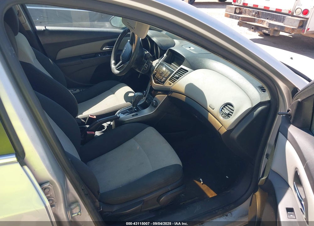 2011 CHEVROLET CRUZE VIN: 1G1PC5SH7B7108155