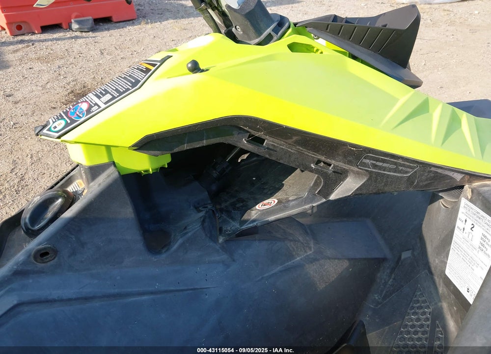 2023 SEADOO SPARK VIN: YDV92700D323