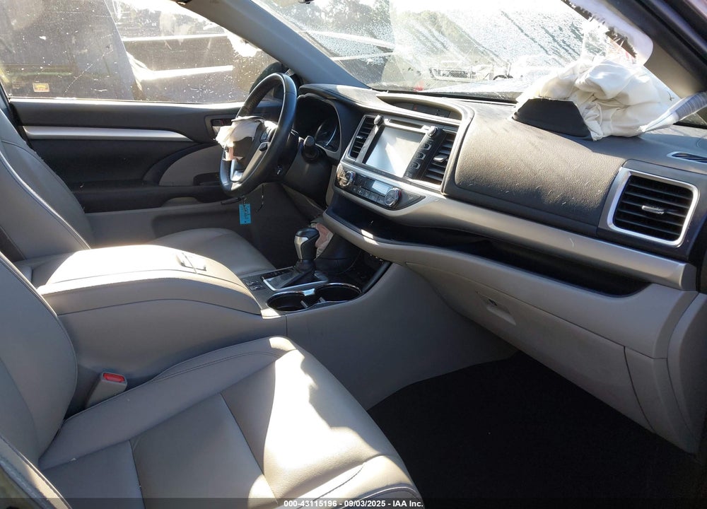 2019 TOYOTA HIGHLANDER VIN: 5TDJZRFH6KS610996
