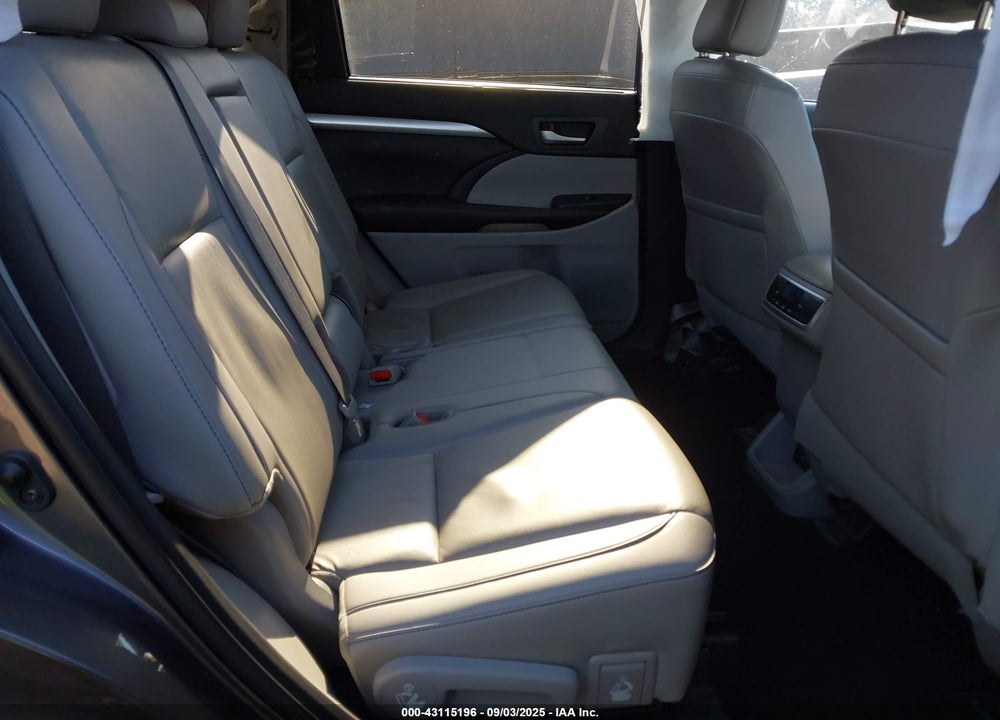 2019 TOYOTA HIGHLANDER VIN: 5TDJZRFH6KS610996