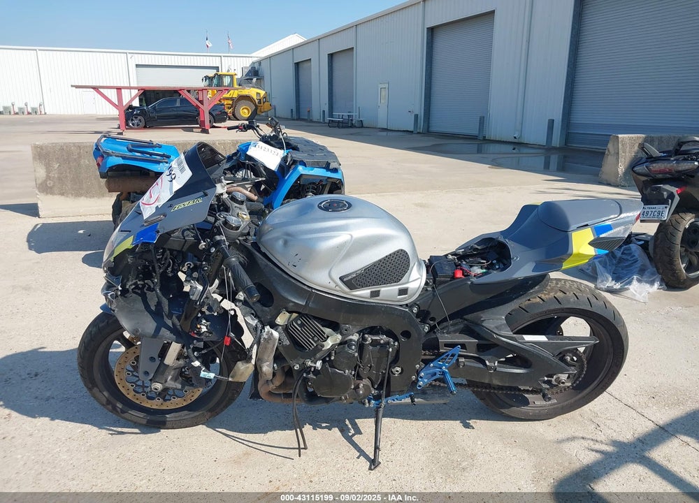 2018 SUZUKI GSX-R600 VIN: JS1GN7FA9J2100302