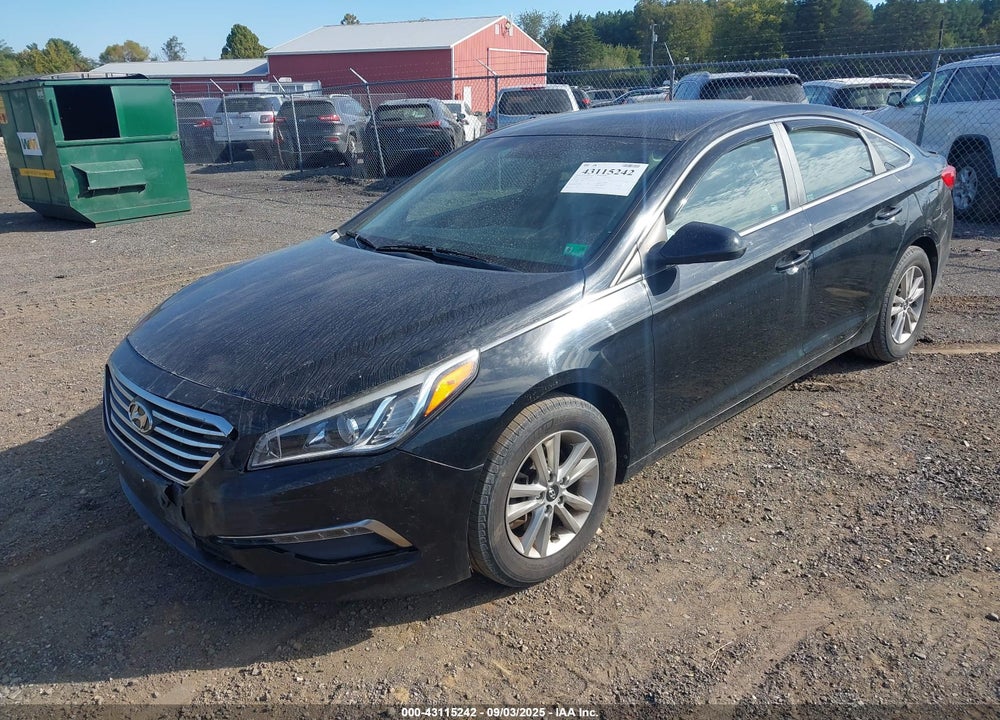 2015 HYUNDAI SONATA SE VIN: 5NPE24AF3FH005568