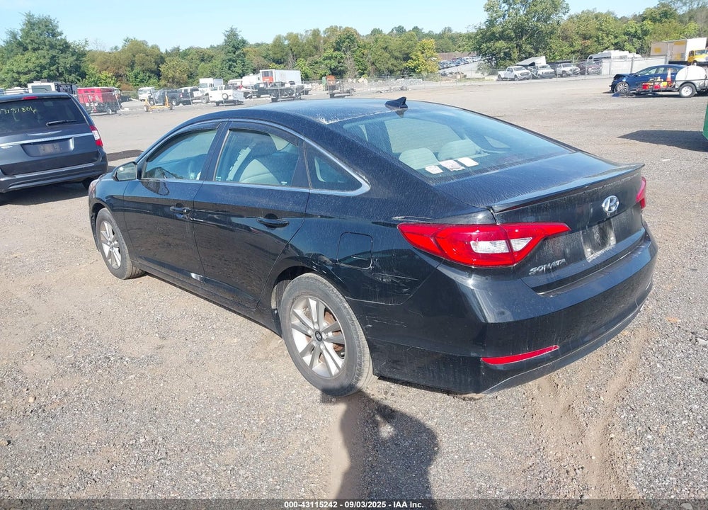 2015 HYUNDAI SONATA SE VIN: 5NPE24AF3FH005568
