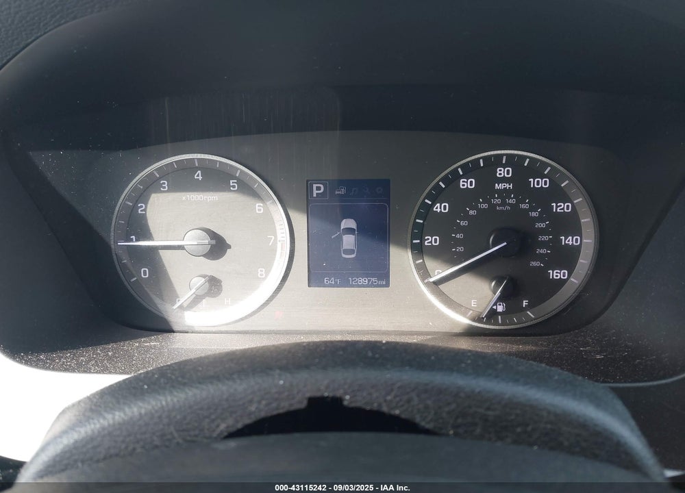 2015 HYUNDAI SONATA SE VIN: 5NPE24AF3FH005568