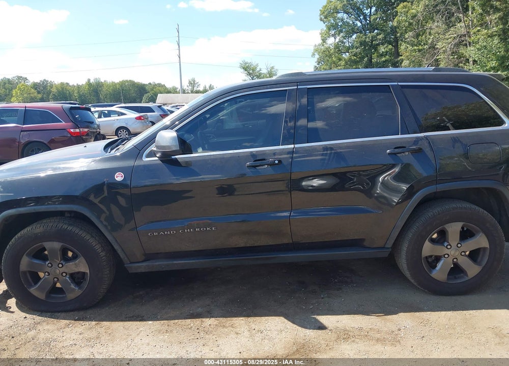 2013 JEEP GRAND CHEROKEE VIN: 1C4RJFATXDC589868