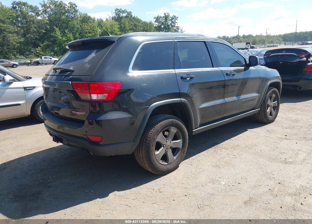 2013 JEEP GRAND CHEROKEE VIN: 1C4RJFATXDC589868