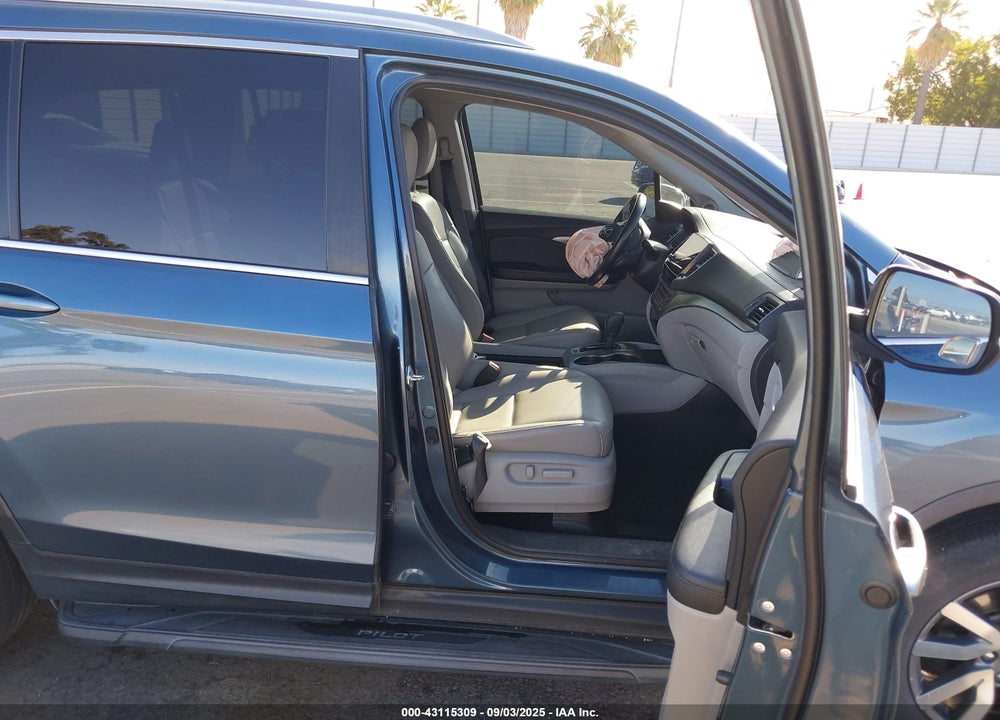2019 HONDA PILOT VIN: 5FNYF6H56KB044125