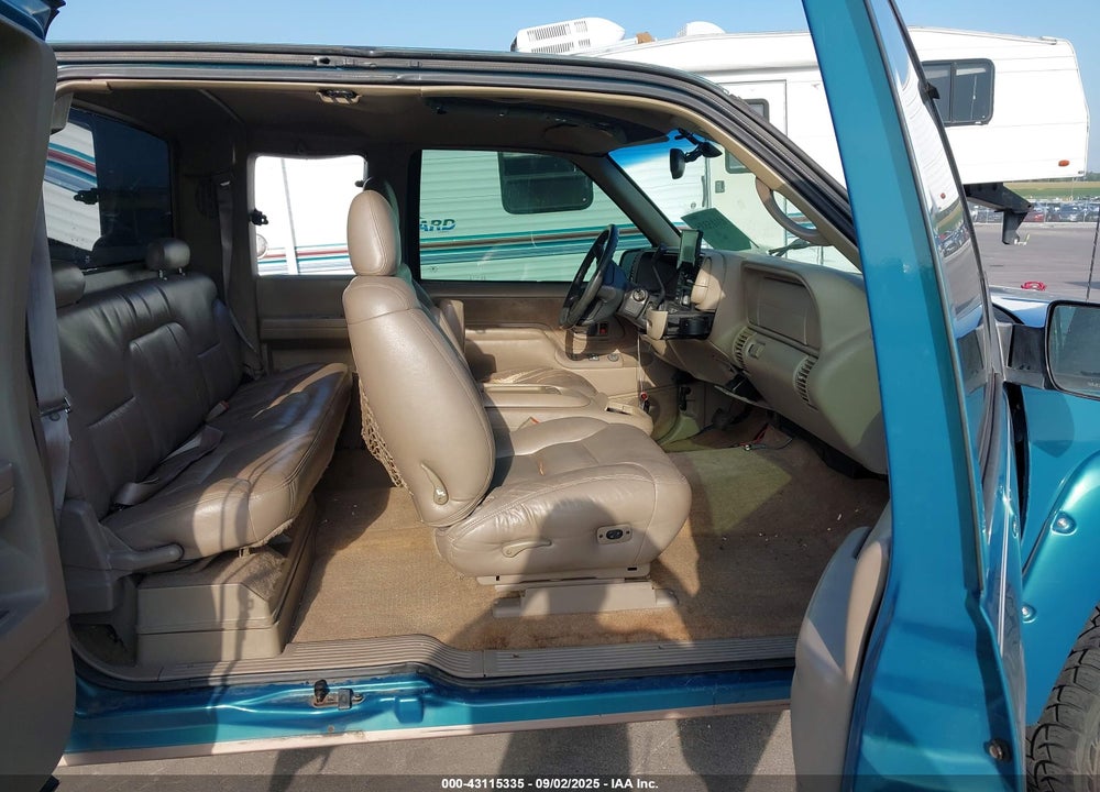 1997 CHEVROLET K1500 FLEETSIDE VIN: 2GCEK19RXV1263759