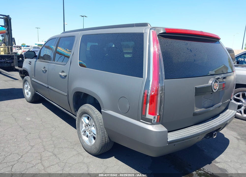 2013 CADILLAC ESCALADE ESV VIN: 1GYS4HEF0DR216273