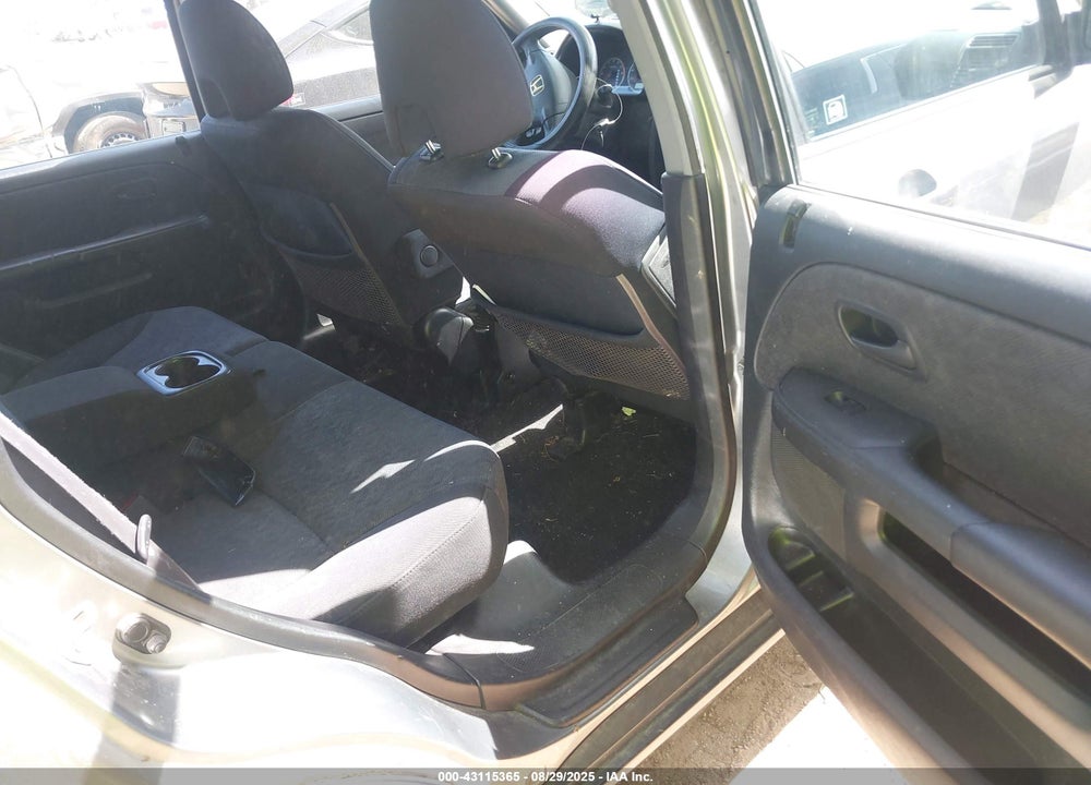 2006 HONDA CR-V LX VIN: JHLRD78576C038226
