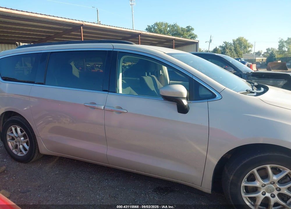 2017 CHRYSLER PACIFICA VIN: 2C4RC1BG0HR752958
