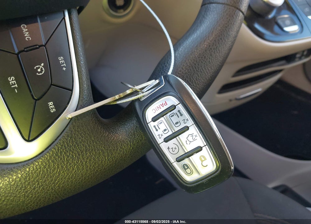 2017 CHRYSLER PACIFICA VIN: 2C4RC1BG0HR752958