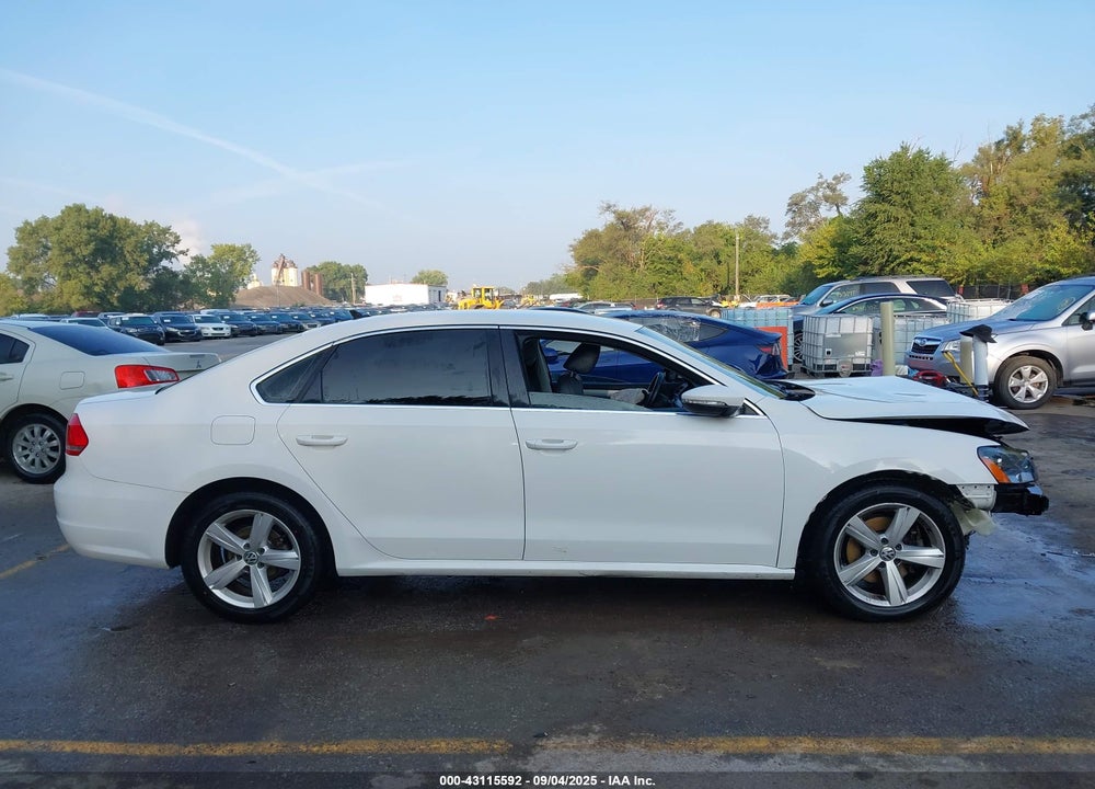 2012 VOLKSWAGEN PASSAT 2.5L SE VIN: 1VWBH7A38CC046047