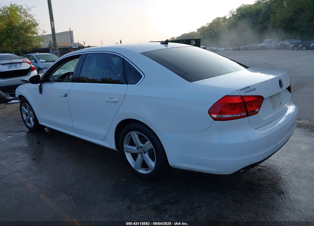 2012 VOLKSWAGEN PASSAT 2.5L SE VIN: 1VWBH7A38CC046047