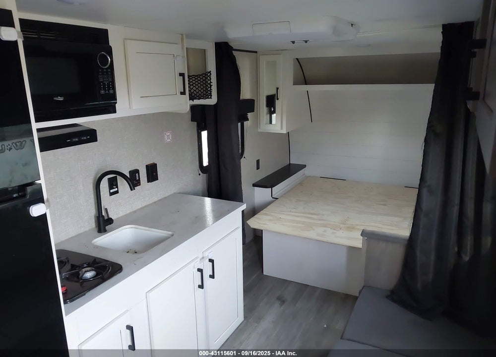 2024 JAYCO JFLIGHTSLX VIN: 1UJBC0AJ2R1YA0079