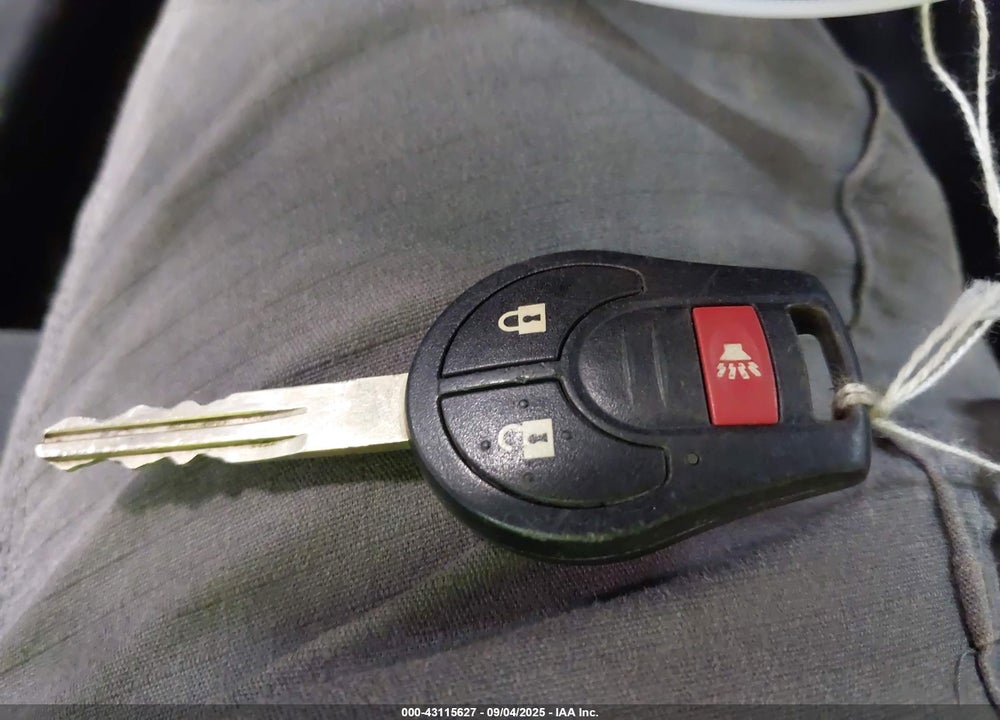 2015 NISSAN ROGUE VIN: JN8AS5MV2FW751144