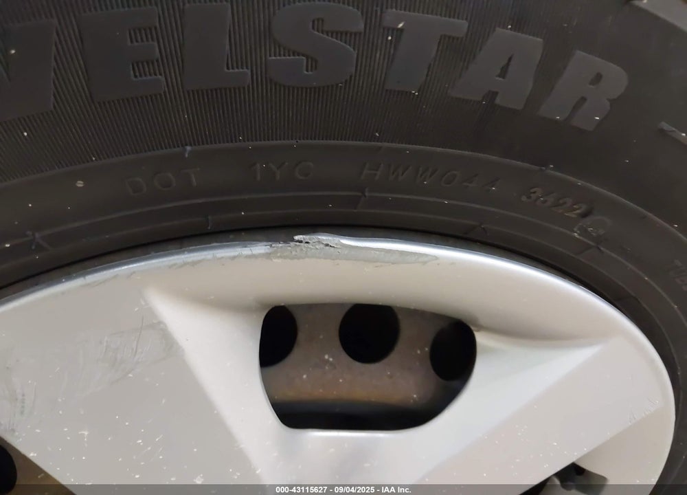 2015 NISSAN ROGUE VIN: JN8AS5MV2FW751144