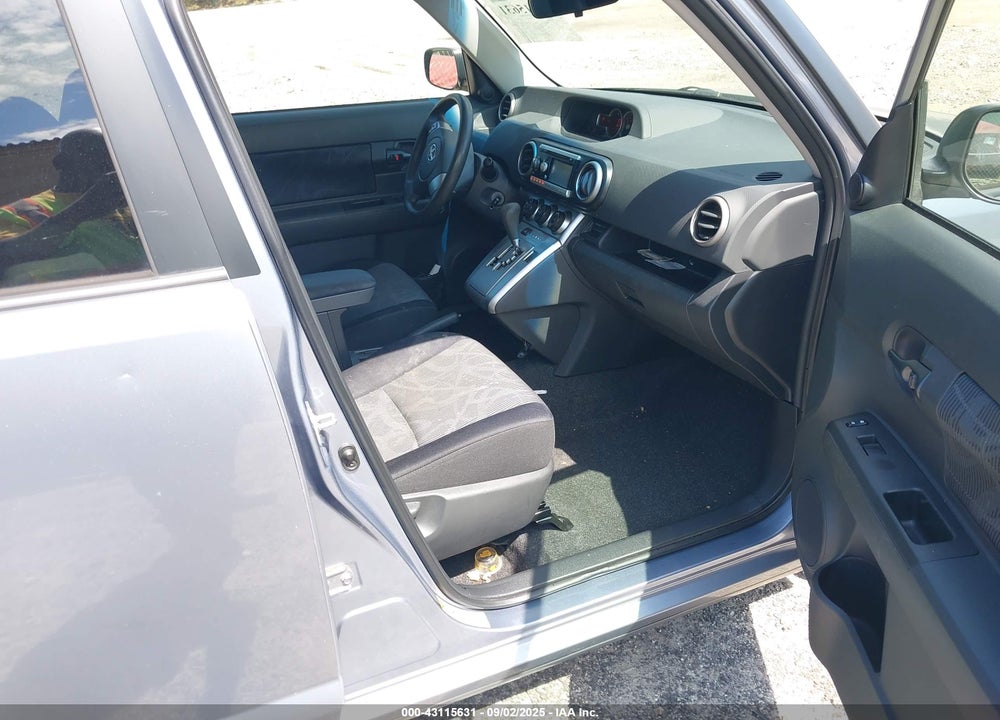 2011 SCION XB VIN: JTLZE4FE0B1138769