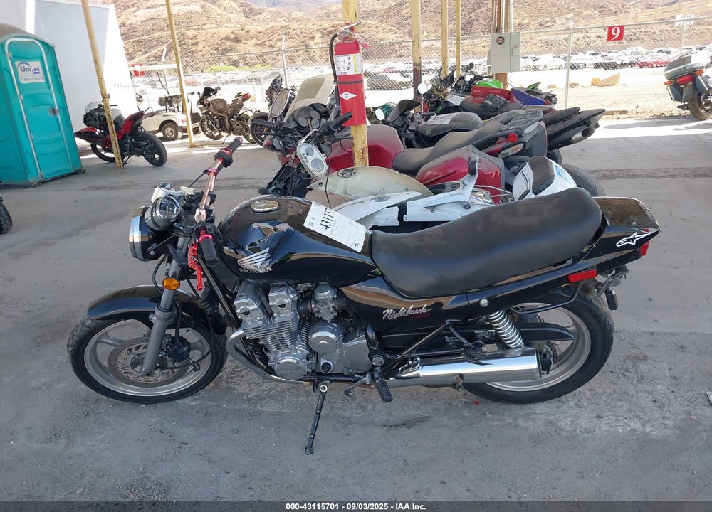 1992 HONDA CB750 VIN: JH2RC3817NM100052