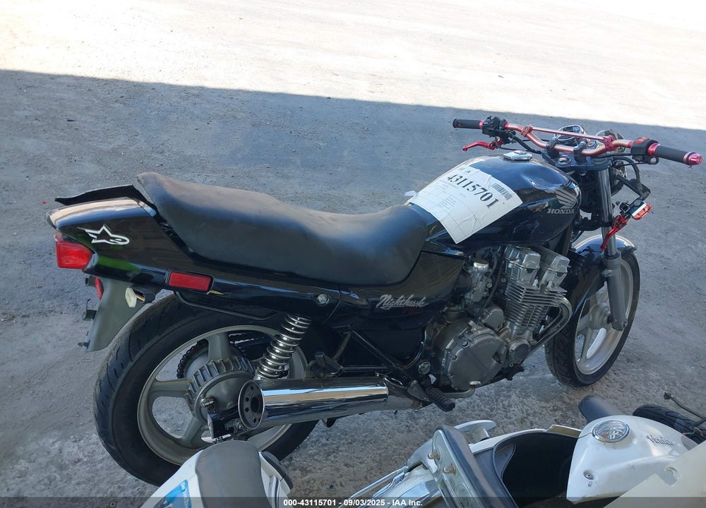 1992 HONDA CB750 VIN: JH2RC3817NM100052