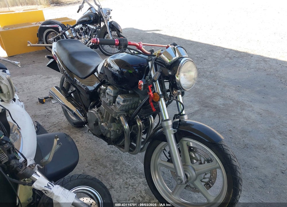 1992 HONDA CB750 VIN: JH2RC3817NM100052