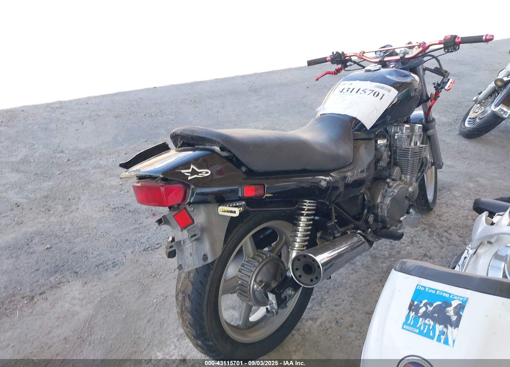 1992 HONDA CB750 VIN: JH2RC3817NM100052